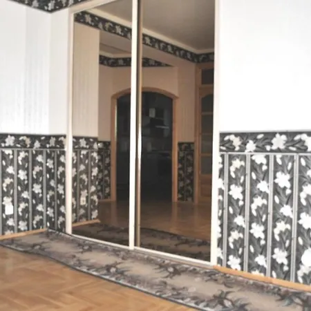 Renovated Wide In شقة كلابيدا